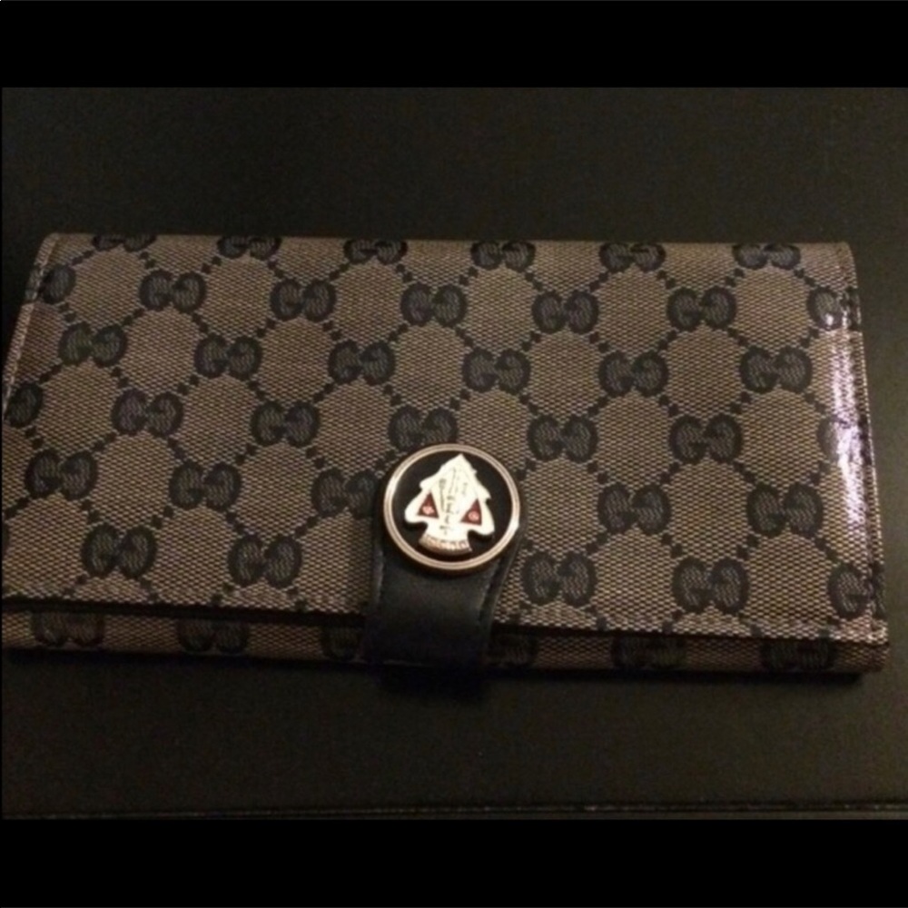 GUCCI Hysteria Crystal Crested preowned wallet